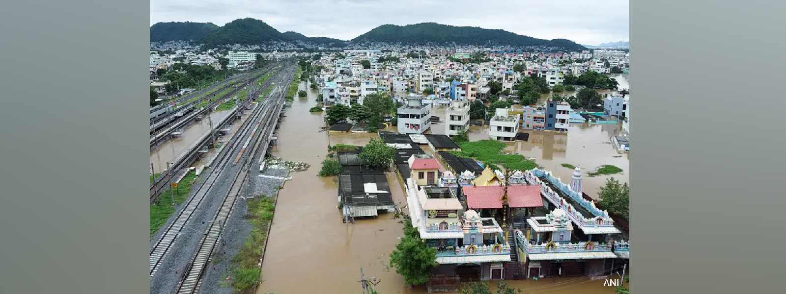 ගංවතුරින් ඉන්දියාවේ පුද්ගලයින් 27 ක් මරුට